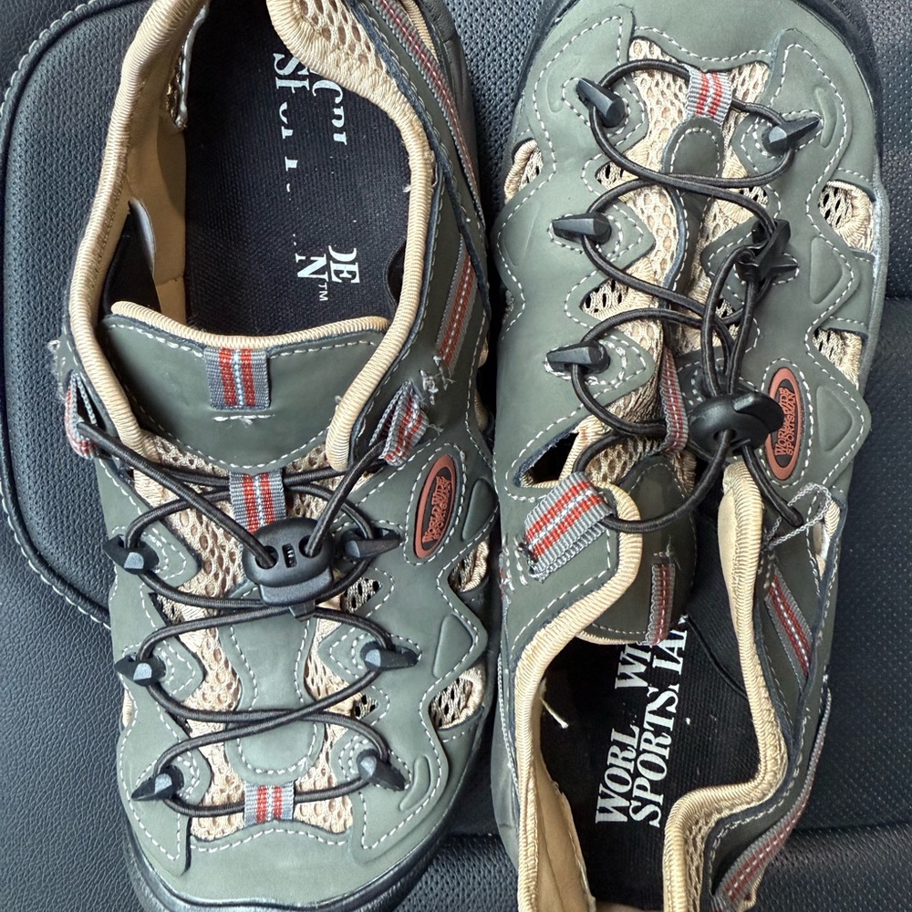 Worldwide Sportsman Water/Hiking Shoes. Men’s Size 8.5
